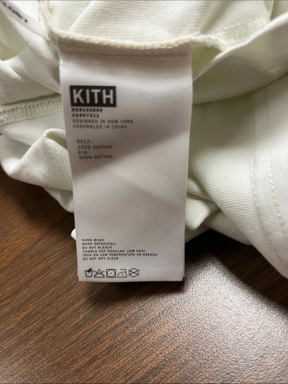 Men's Kith White Crewneck‎ T-Shirt, size medium